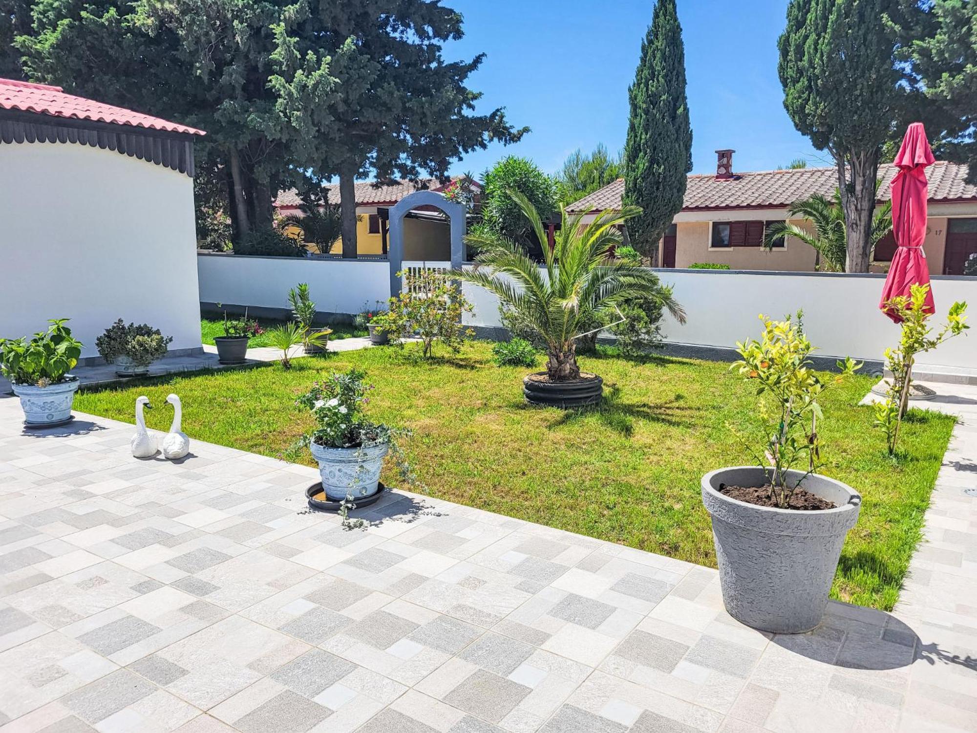 Holiday Home Matea By Interhome Nin Kültér fotó